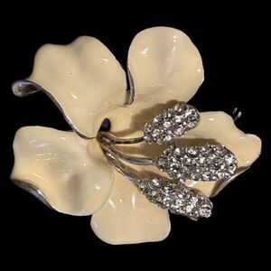 Vintage Cream Enamel Floral Pin Brooch with Crystal Piston’s  - Women Jewelry